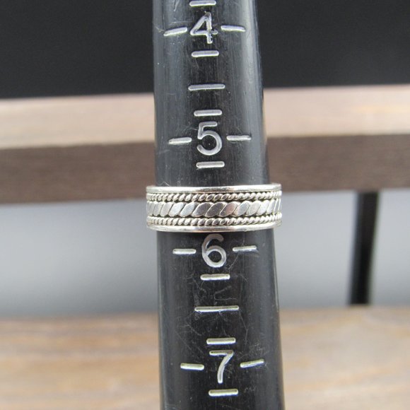 Size 5.5 Sterling Silver Braid Pattern Plain Band Ring Vintage - Picture 5 of 7